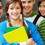 adolescentes colegio 150x150 - El abandono escolar temprano se sitúa por primera vez en la historia por debajo del 20%