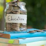 dinero educacion 150x150 - La enseñanza privada dice No al IVA en el sector