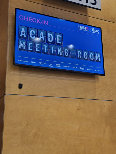 desayuno acade esic abril 2025 5 - Celebrado el Desayuno de ACADE y ESIC University-Madrid en el marco del encuentro 'Hoy es Marketing'