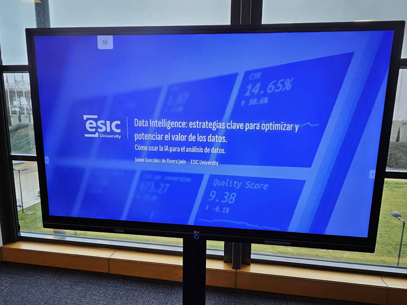 desayuno acade esic abril 2025 6 - Celebrado el Desayuno de ACADE y ESIC University-Madrid en el marco del encuentro 'Hoy es Marketing'