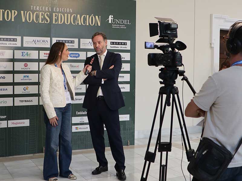TOP Voces Educacion 2025 4 - El presidente de ACADE calificó de “auténtica aberración” el nuevo Real Decreto de universidades en la inauguración de Top voces Educación