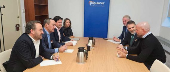 reunion PP 570x244 - Home