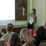 clara puchades 150x150 - Javier Valle: “La política sobre el profesorado es una política zombi”