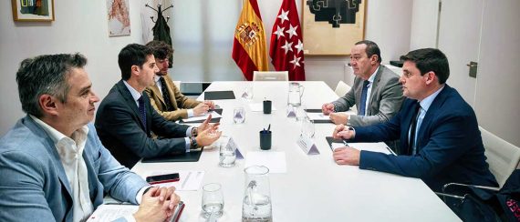 reunion noviembre 570x244 - Home