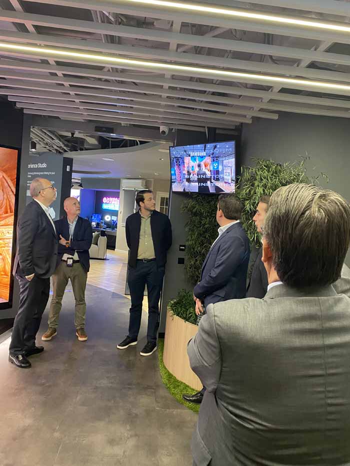 convenio Samsung 5 - ACADE y Samsung firman un convenio de colaboraci&oacute;n para impulsar la innovaci&oacute;n tecnol&oacute;gica en el &aacute;mbito educativo